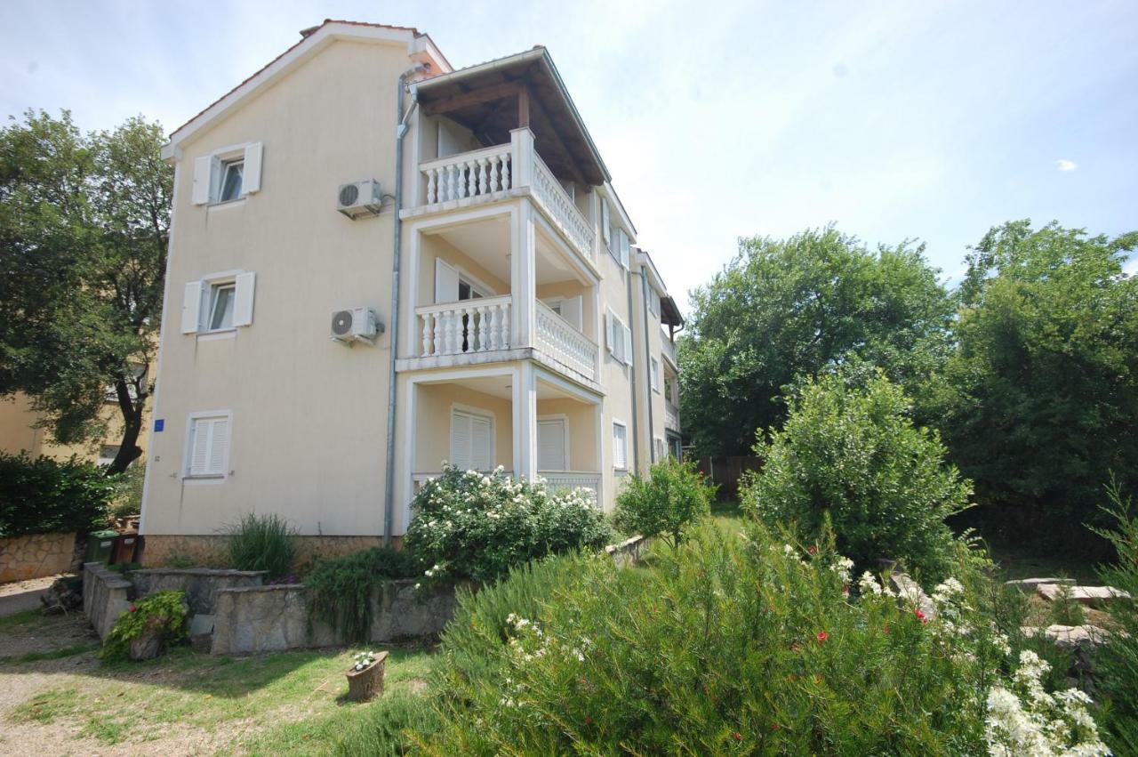 Apartments Novak By El-Pi Tours Malinska Exteriér fotografie